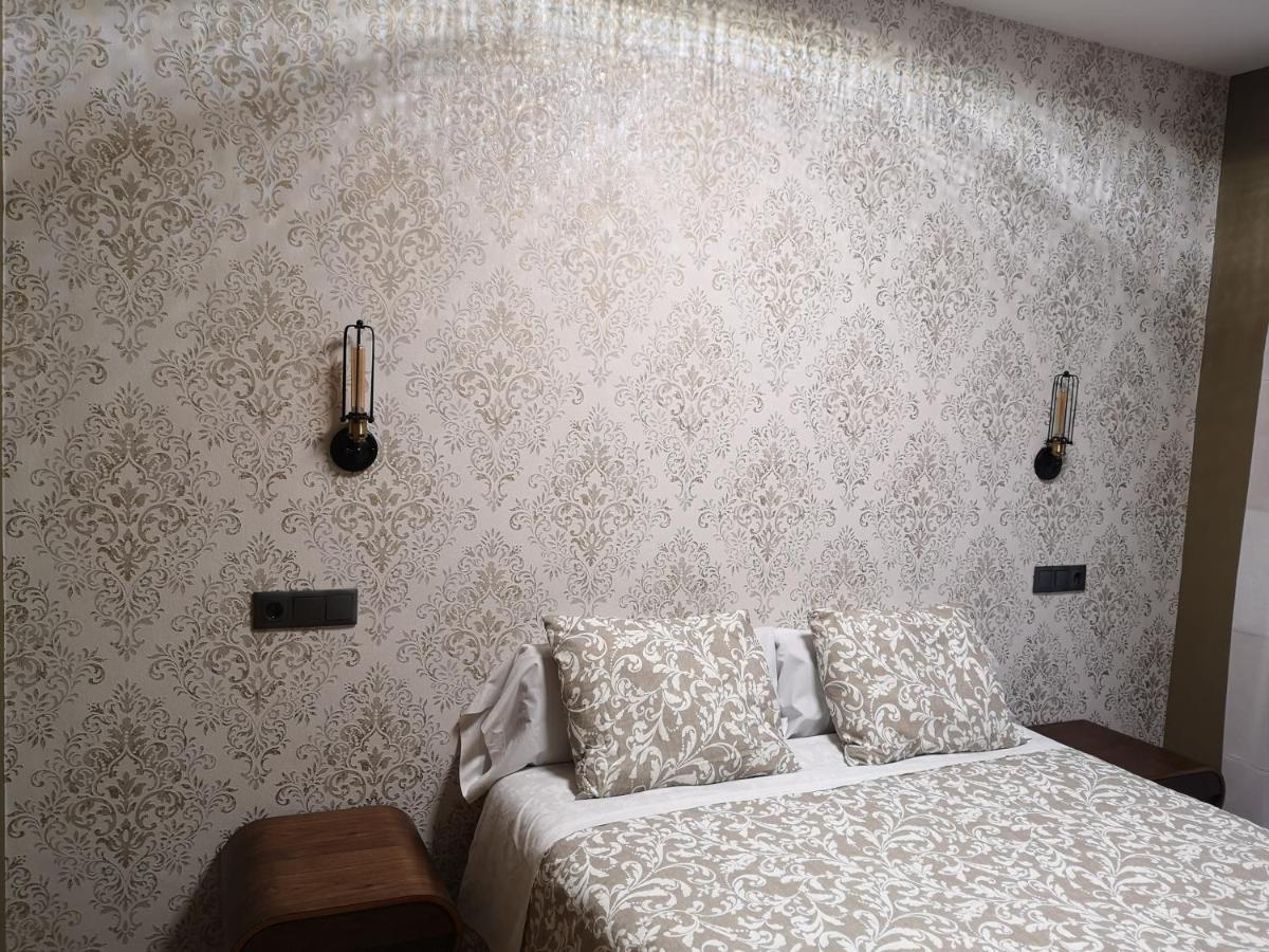 Hostal Juan Bravo Σεγκόβια Εξωτερικό φωτογραφία