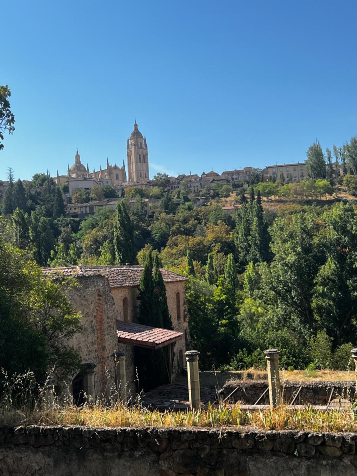 Hostal Juan Bravo Σεγκόβια Εξωτερικό φωτογραφία